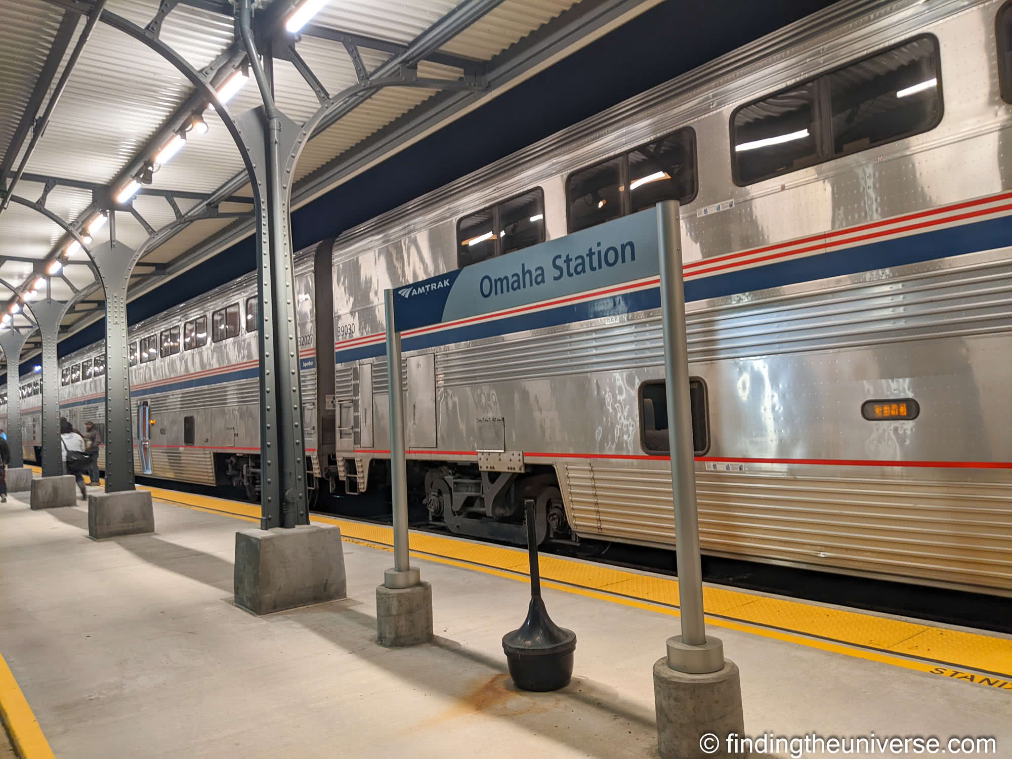 Amtrak Omaha by Laurence Norah-2