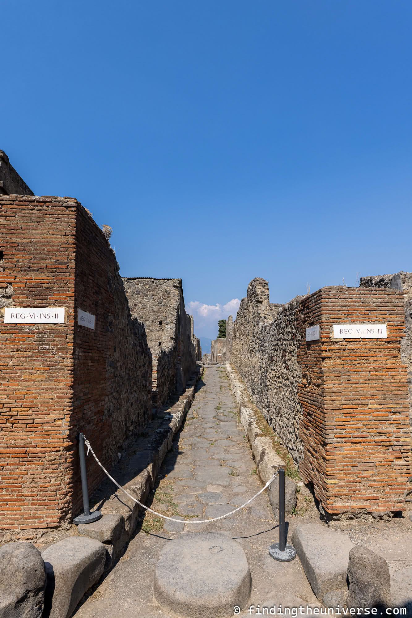 Pompeii street by Laurence Norah-2