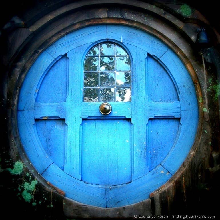 Round Hobbit door